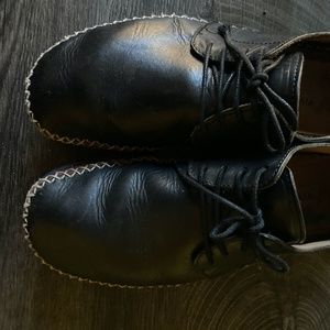 Vivo Barefoot black leather lace up zero drop shoes, 7.5